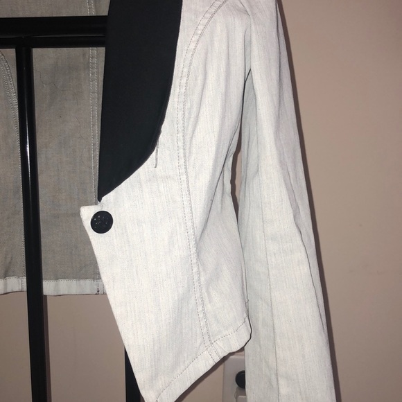 Rock & Republic Denim Tuxedo Jean Jacket - Picture 6 of 7